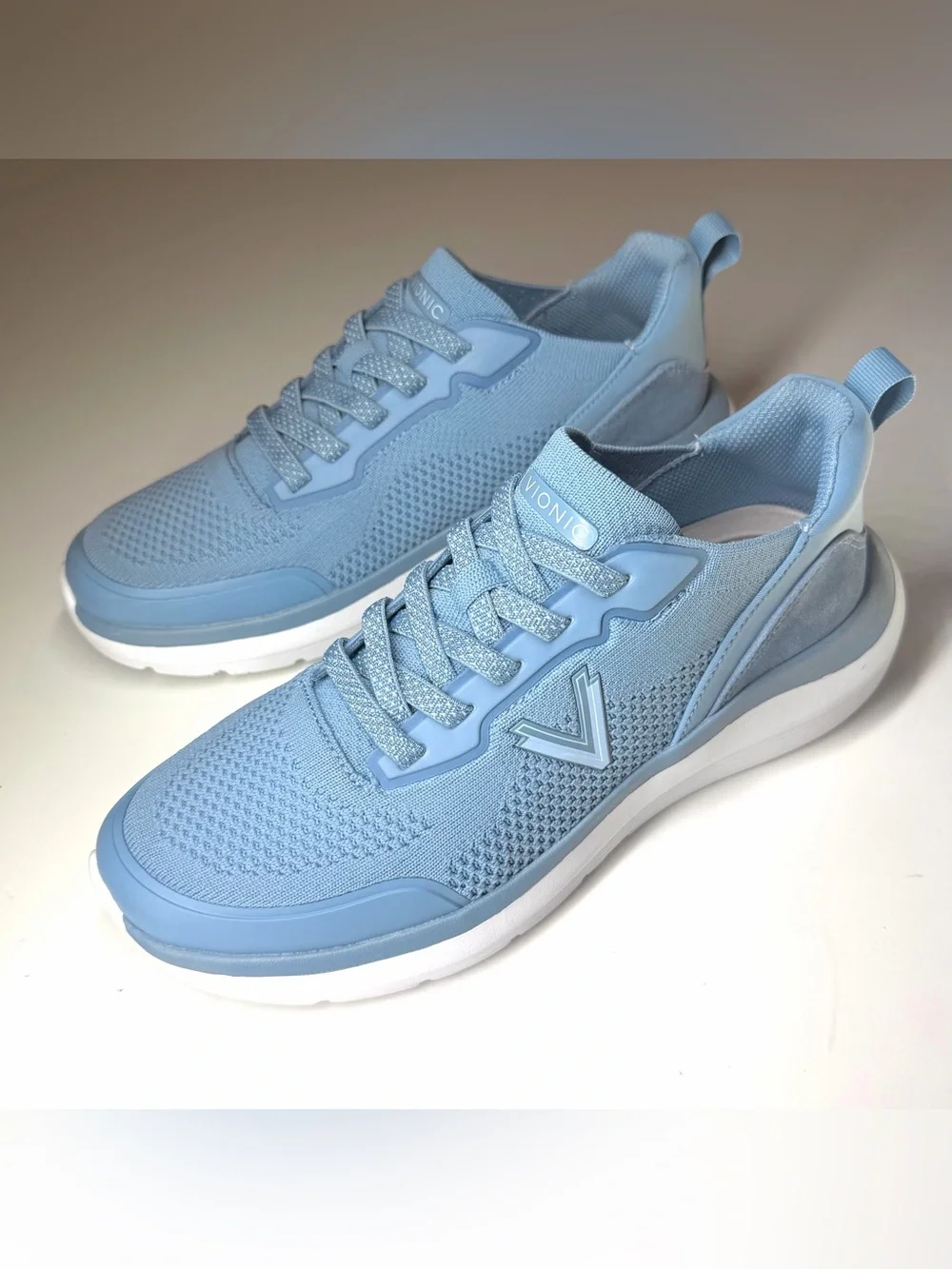 Vionic Women's Hayward Mesh Slip On Sneakers Size- 9